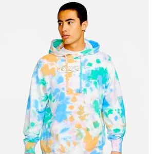 Nike Men’s Medium NWT Sportswear Club
Fleece, Ice-Dye Pullover Hoodie